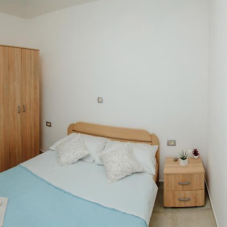Apartmani Mozaici ริซาน ภายนอก รูปภาพ
