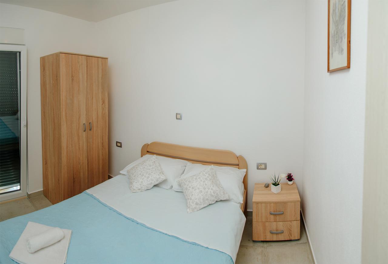 Apartmani Mozaici ริซาน ภายนอก รูปภาพ