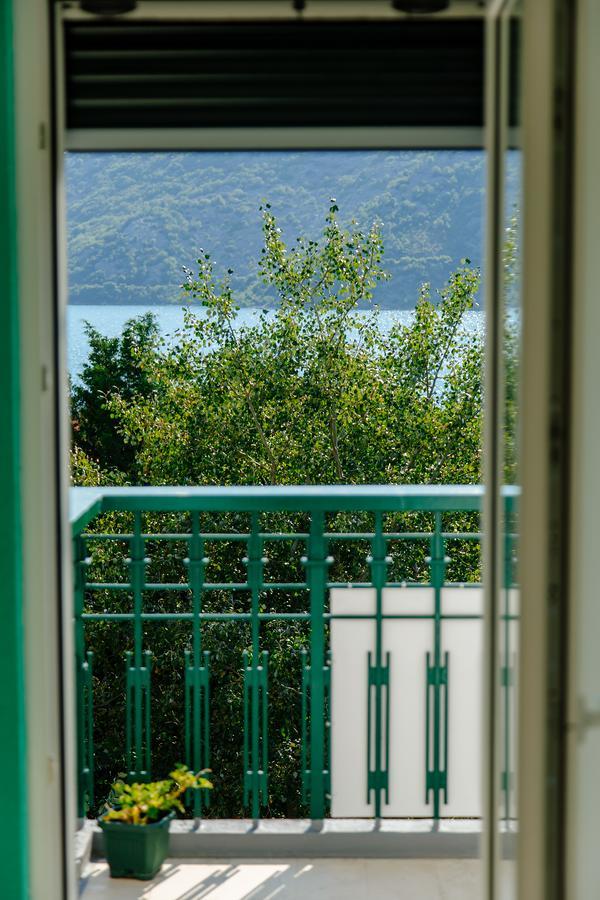 Apartmani Mozaici ริซาน ภายนอก รูปภาพ