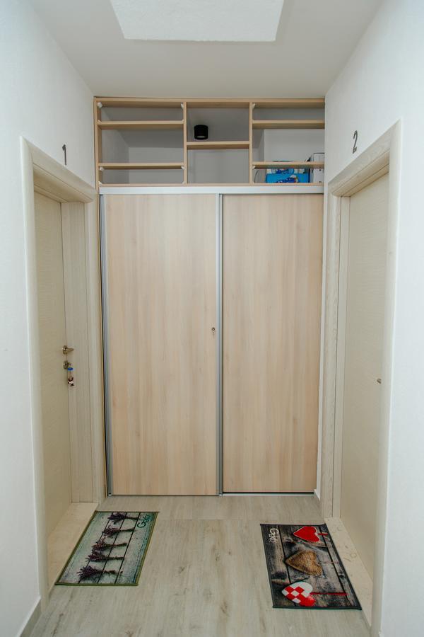 Apartmani Mozaici ริซาน ภายนอก รูปภาพ